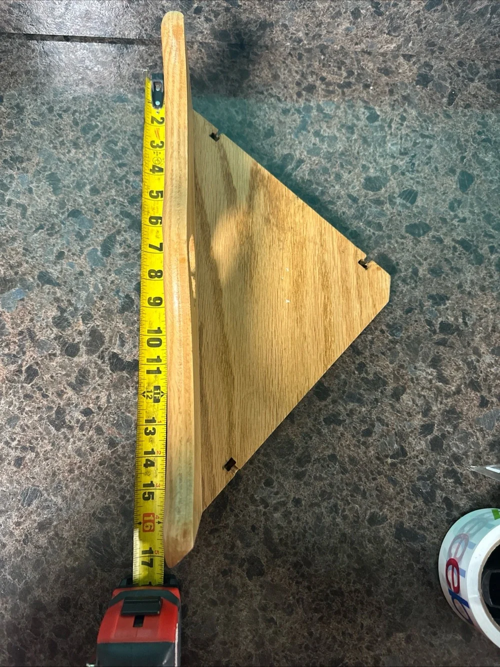 Set of 2 Classic Heart Cutout Wooden Corner Wall Shelves in Natural Oak